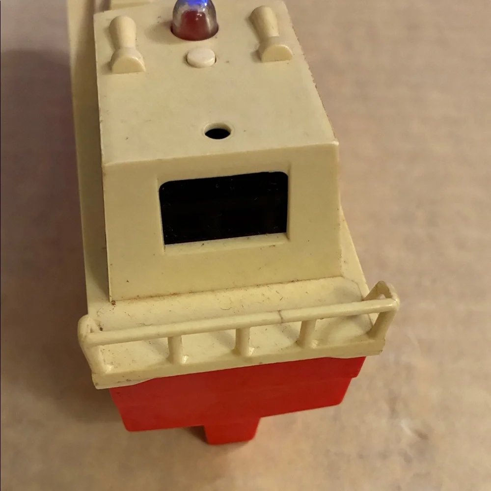 Vintage Majorette Sonic Flasher Coast Guard Boat C225 plastic red white - Picture 7 of 10